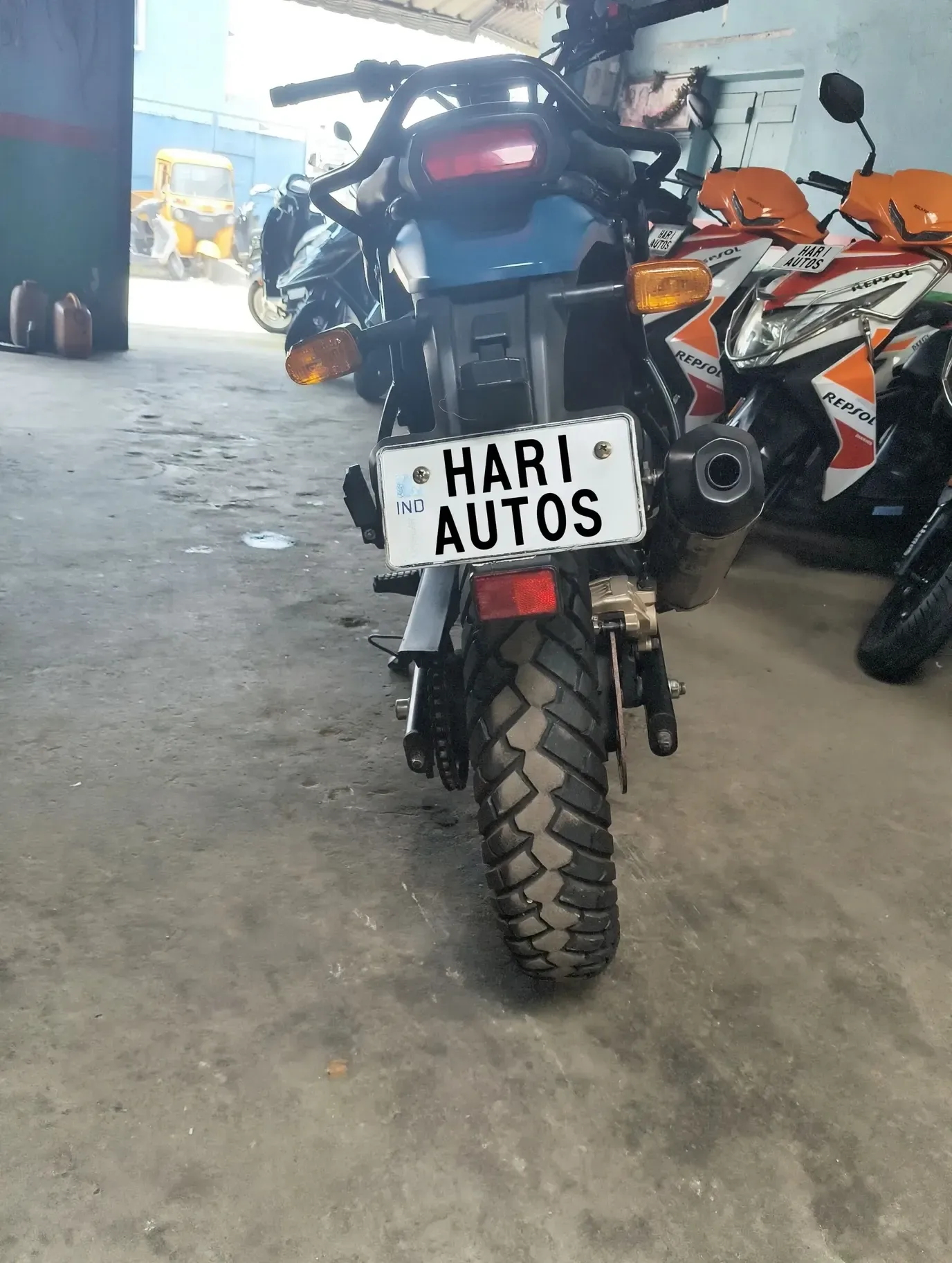 Royal Enfield Scram 411 (2023), photo 8 of 8