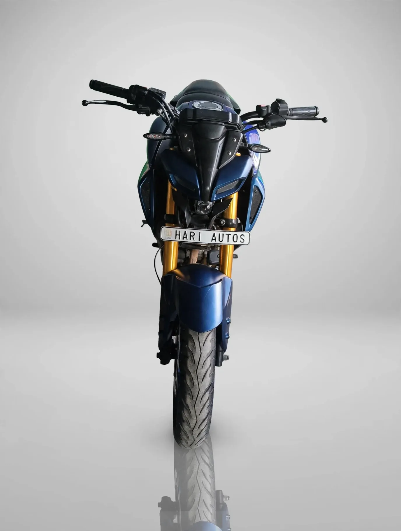 Yamaha MT-15 (2022), showroom photo