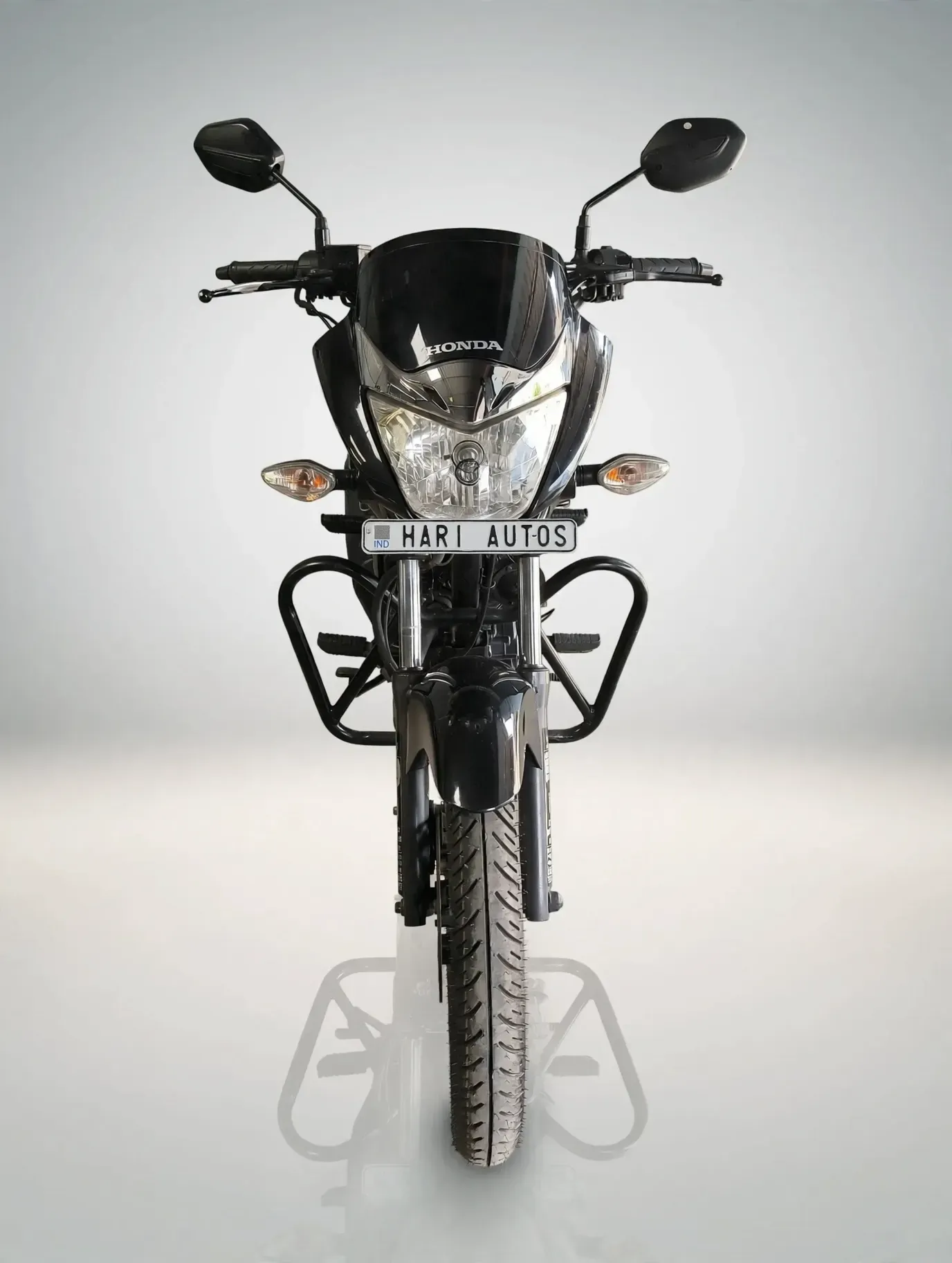Honda Unicorn ABS (2022), showroom photo