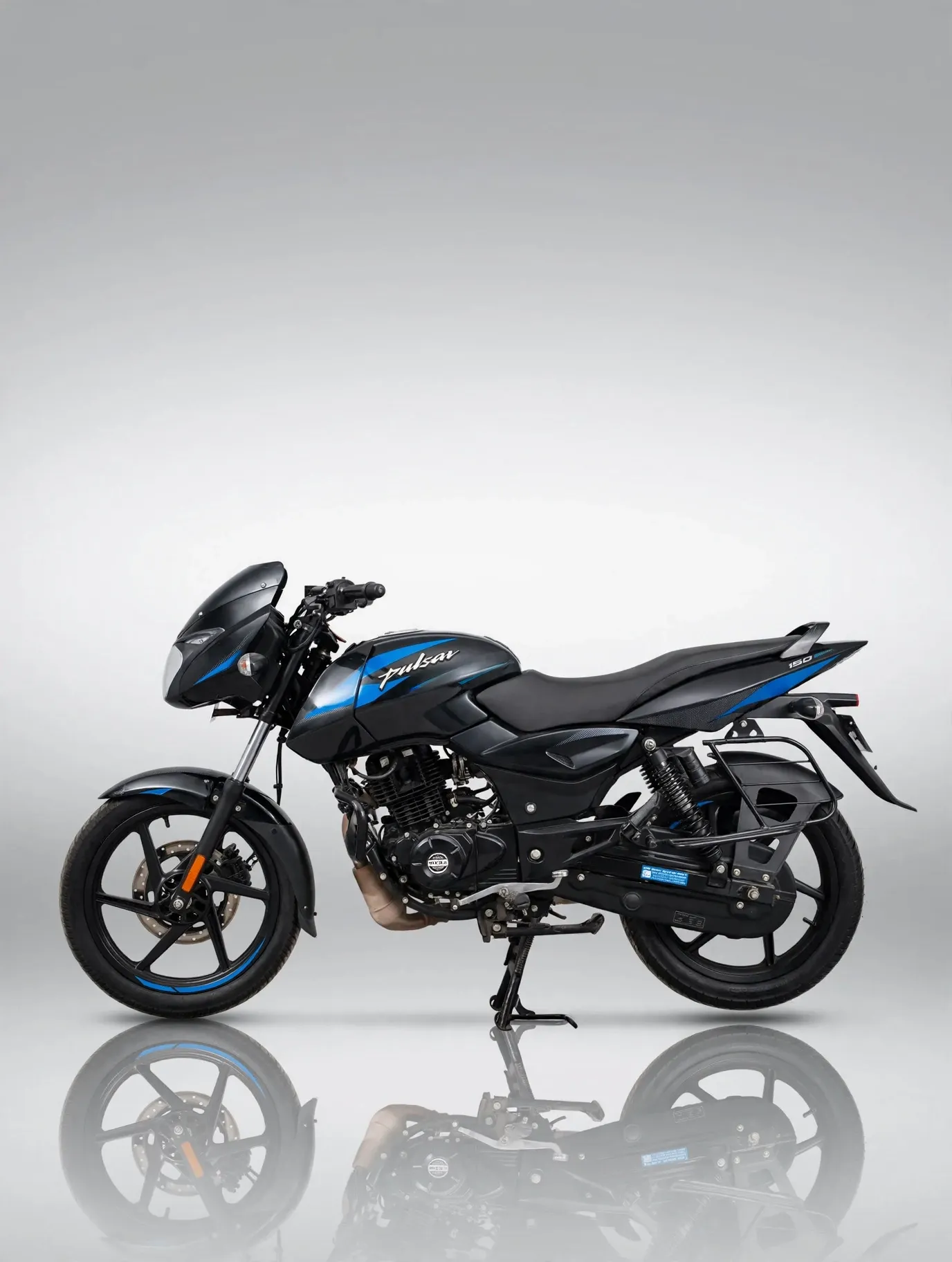 Bajaj Pulsar 150, photo 3 of 4