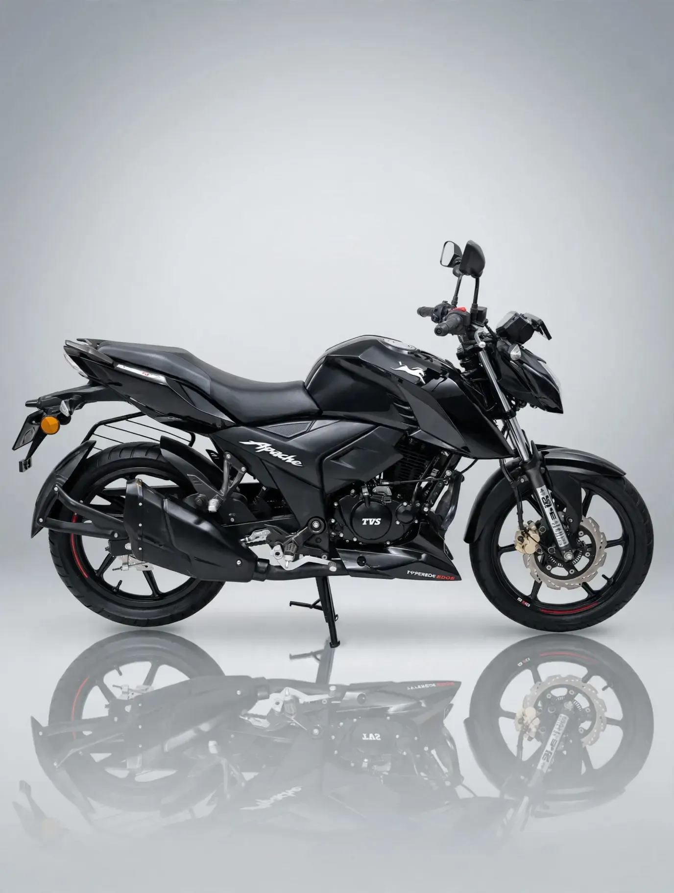 TVS Apache RTR 160 4V, photo 2 of 5