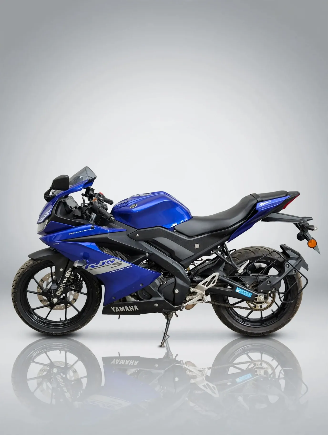 Yamaha YZF R15, photo 2 of 4