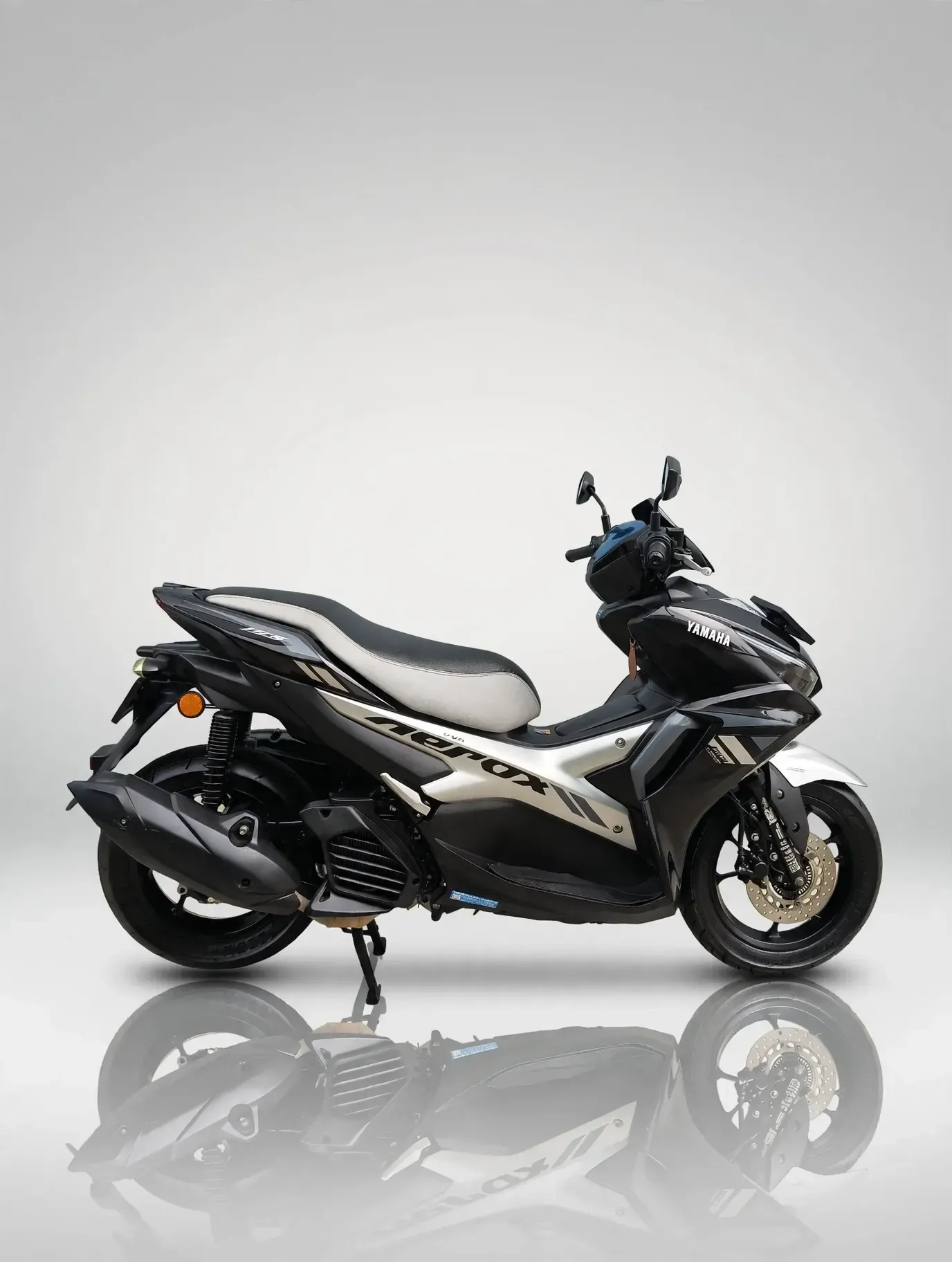 Yamaha Aerox 155, photo 2 of 4