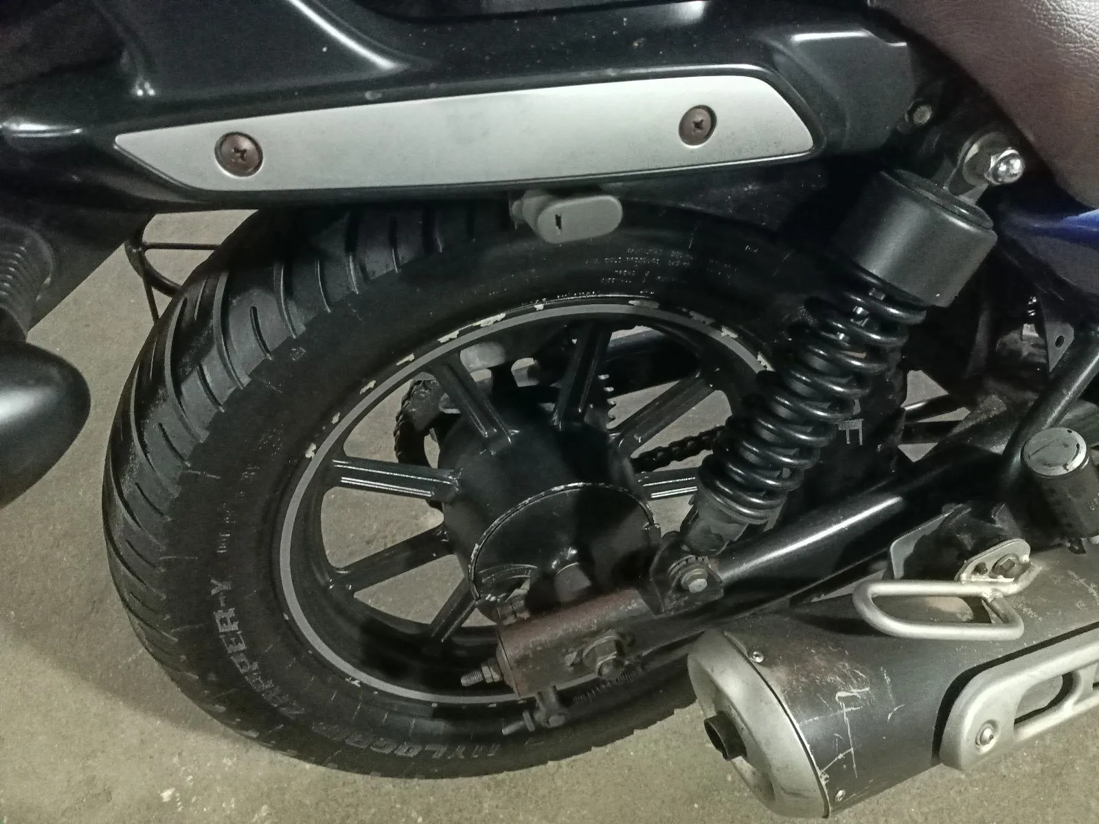 Bajaj Avenger 150 (2016), photo 7 of 10