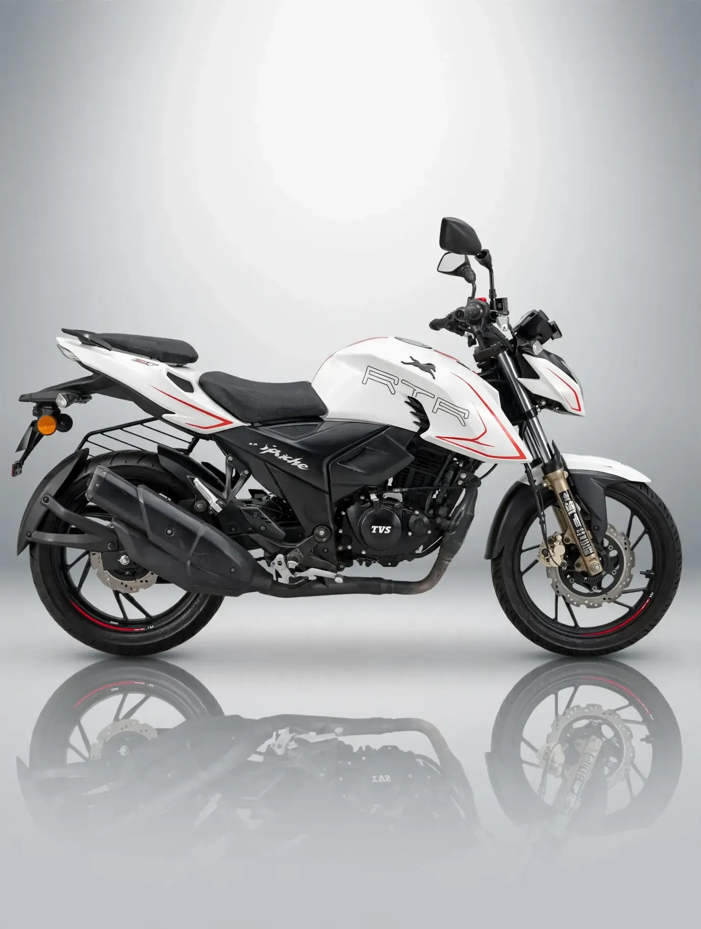 TVS Apache (2024), photo 2 of 5