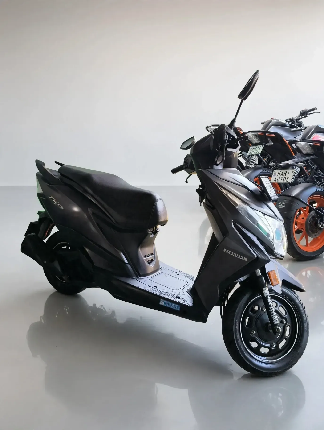 Honda Dio (2024), showroom photo