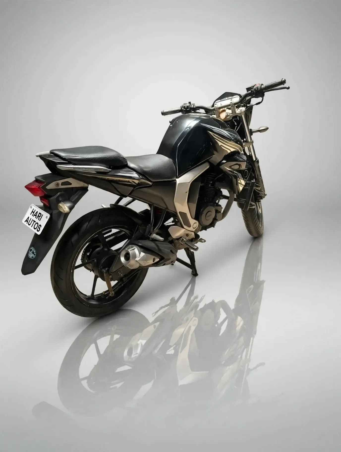 Yamaha FZ (2012), photo 2 of 6
