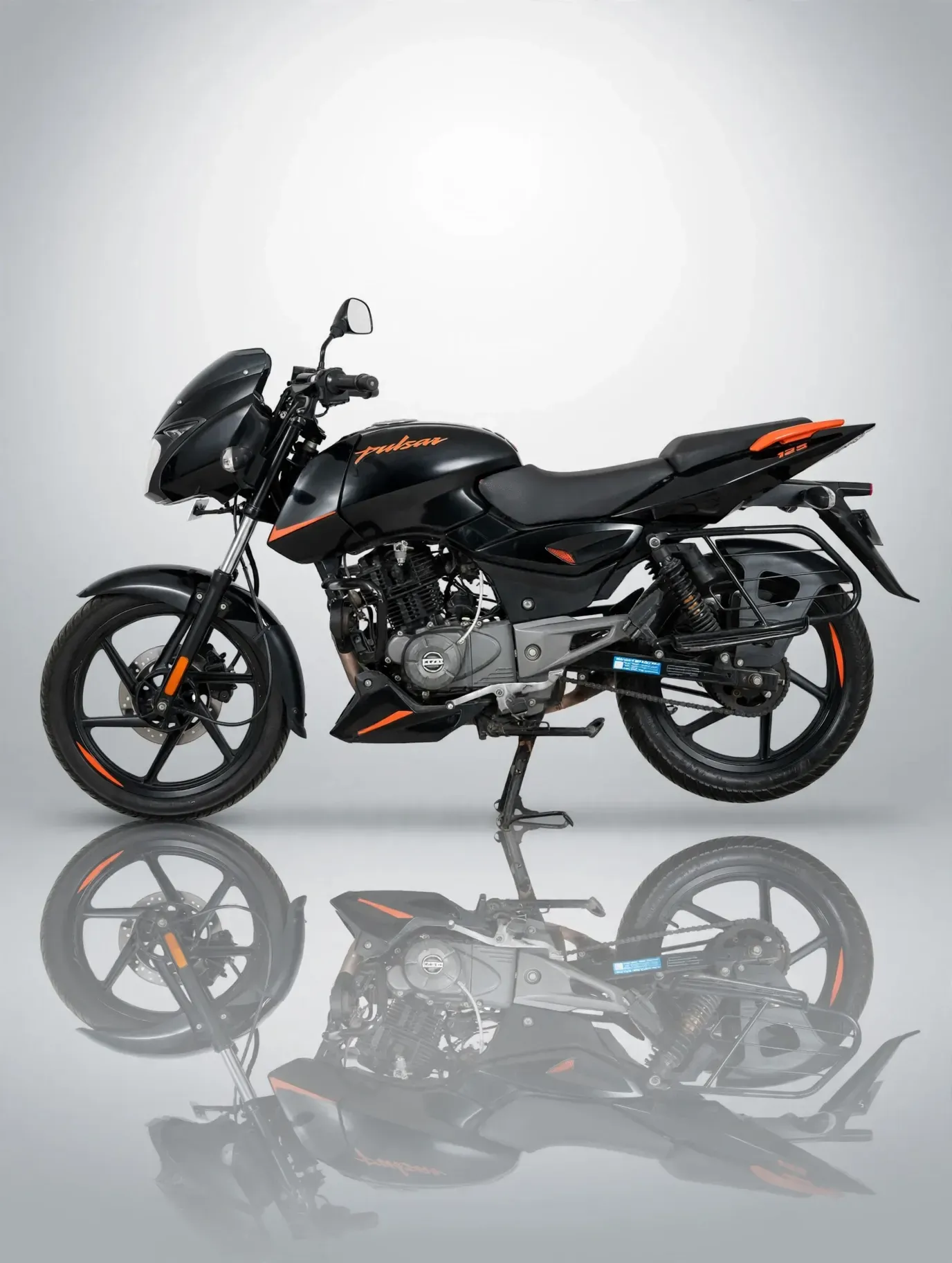 Bajaj Pulsar 150, photo 3 of 4