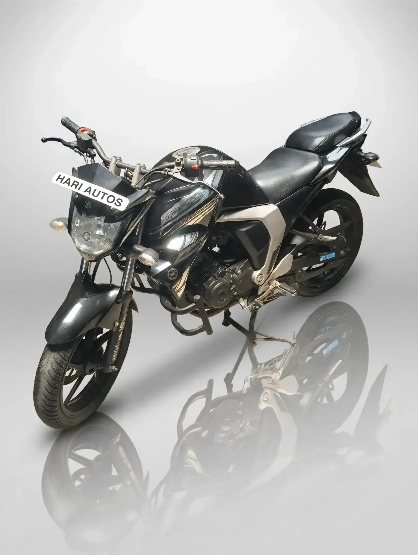 Yamaha FZ (2012), showroom photo