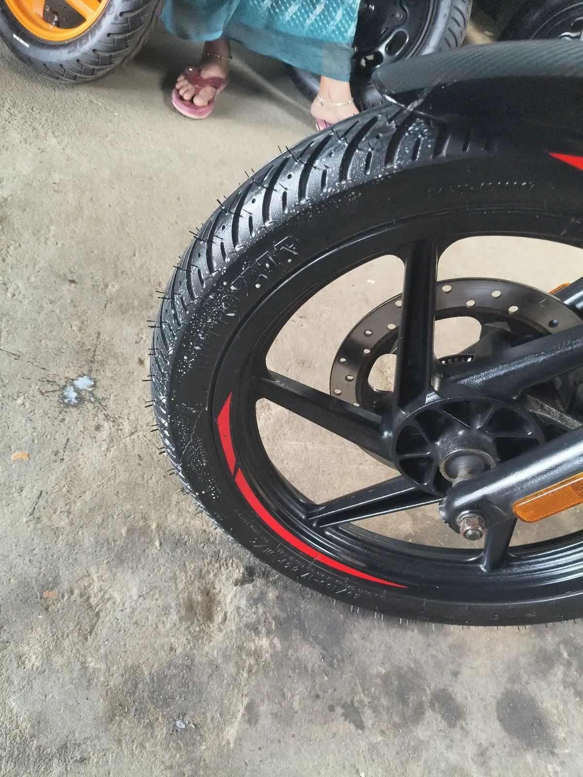 Bajaj Pulsar 150 (2022), photo 5 of 6