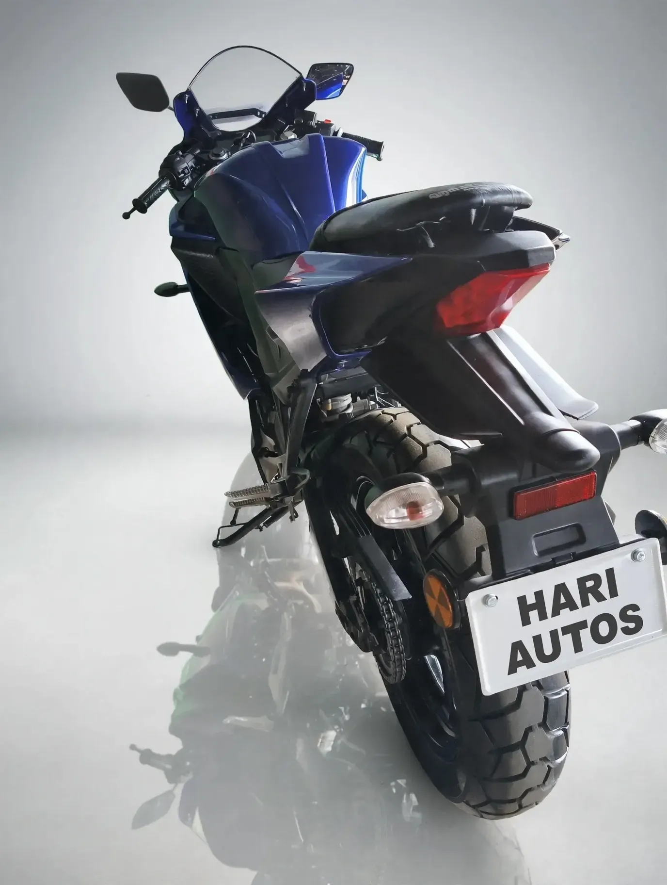 Yamaha R15 S, photo 3 of 4