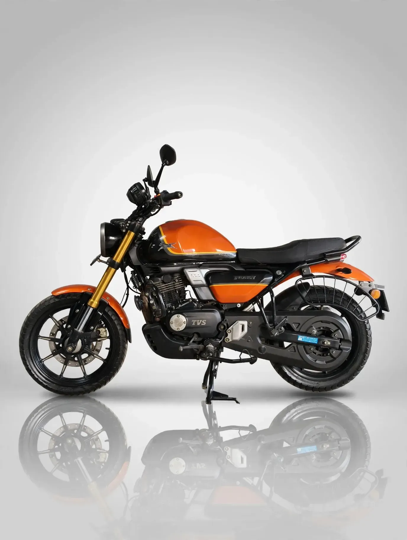 TVS Ronin, photo 2 of 4