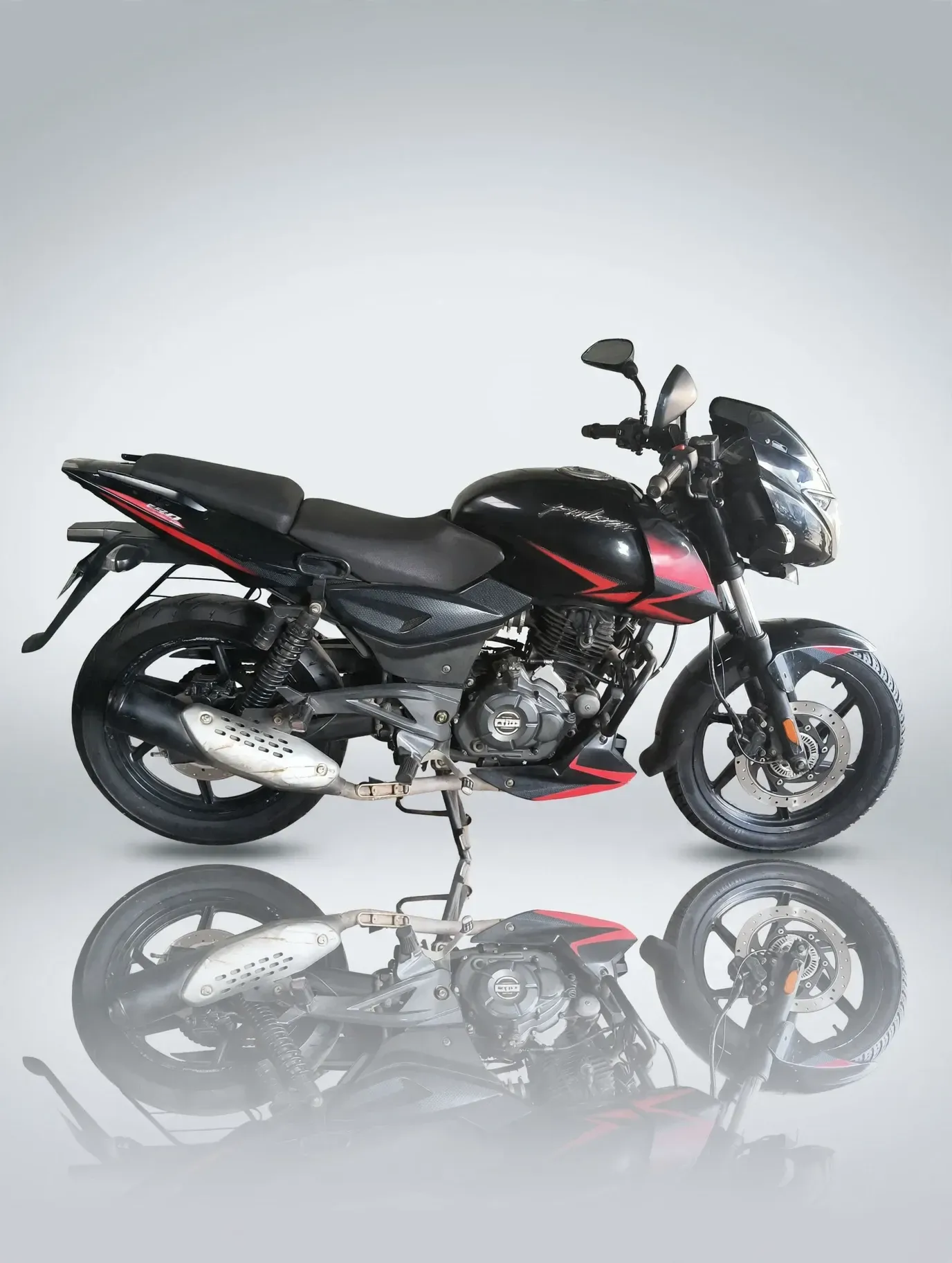 Bajaj Pulsar 150 (2020), photo 2 of 4
